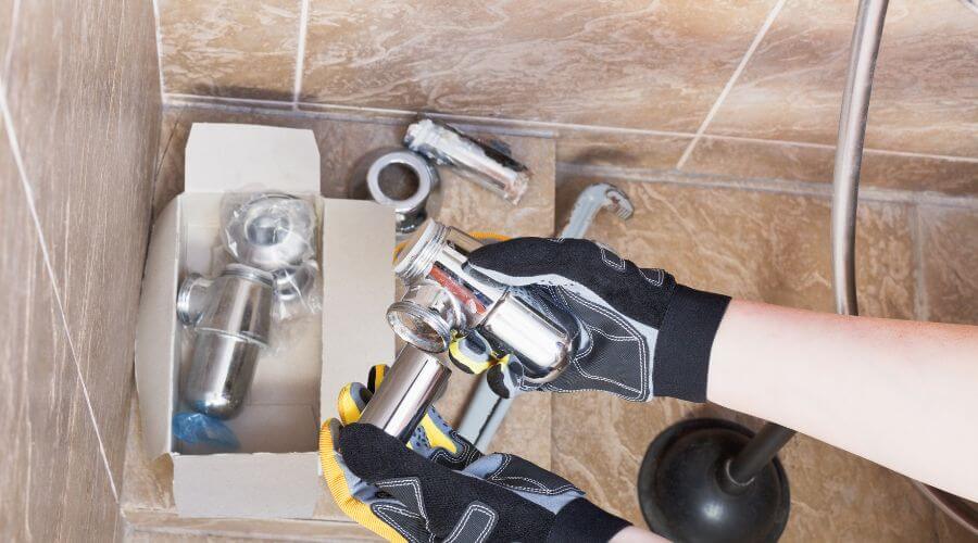 Professional gutter cleaning in Sioux Falls, SD